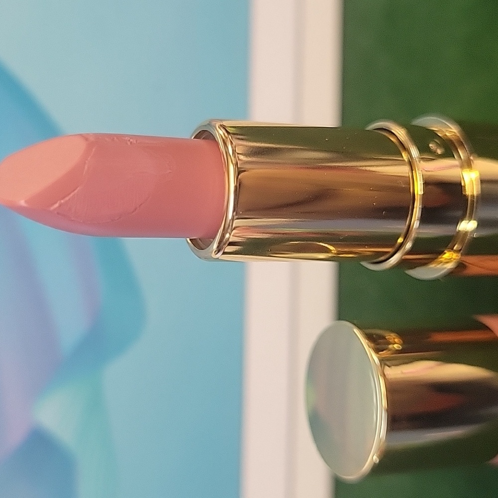 Yves Saint Laurent Luxurious - 45 Soft Pink Mauve Lipstick 1.3g - New Tube - Picture 2 of 3